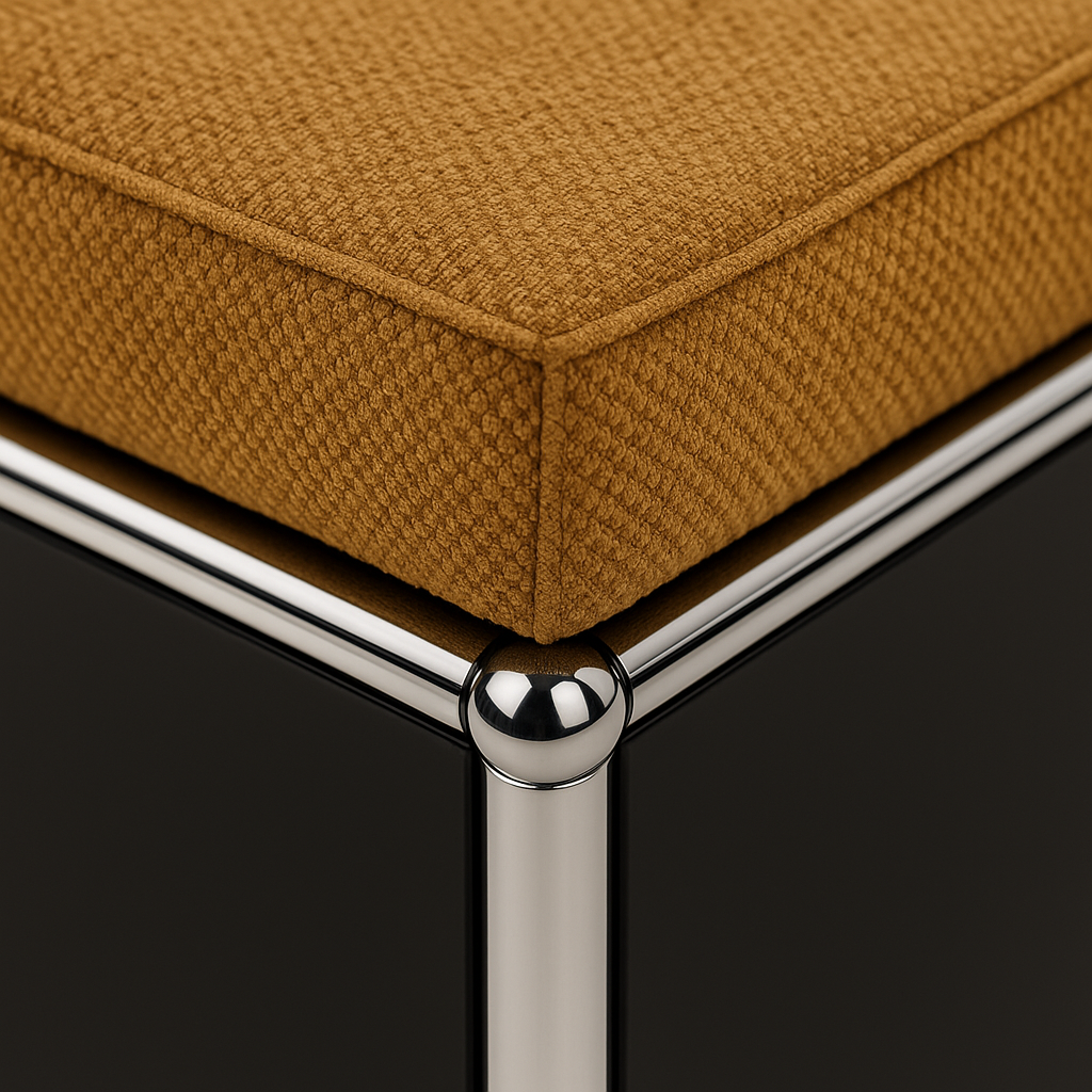 HAUS Lab Sitzkissen Cognac auf USM Haller Möbel, 8 cm Polster